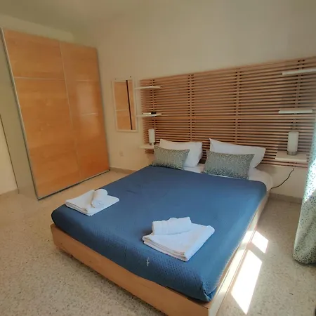 Seaview * Ta' Gokondu