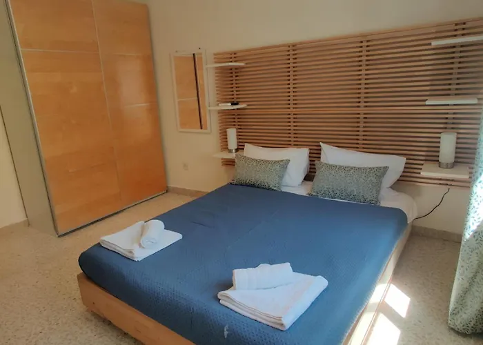 Seaview * Ta' Gokondu